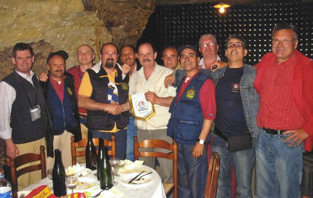 In una cantina di Tours